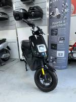 Vente de scooters à Paris 16eme